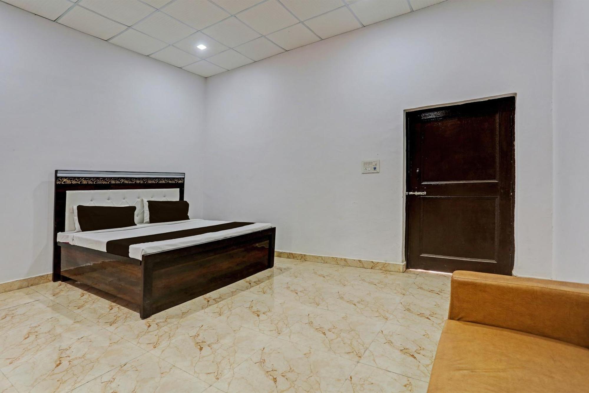 Hotel O Murliwala Wedding Palace And Resort Samalkha Eksteriør bilde
