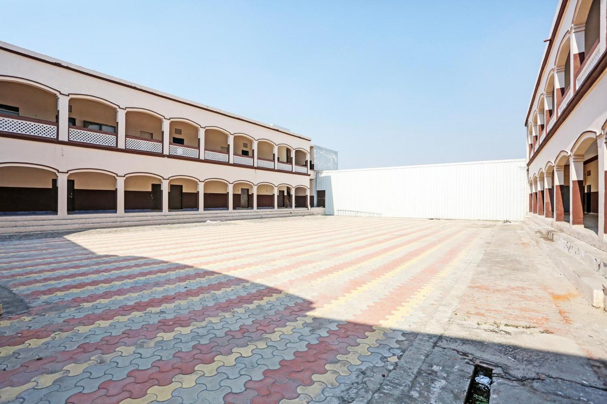 Hotel O Murliwala Wedding Palace And Resort Samalkha Eksteriør bilde